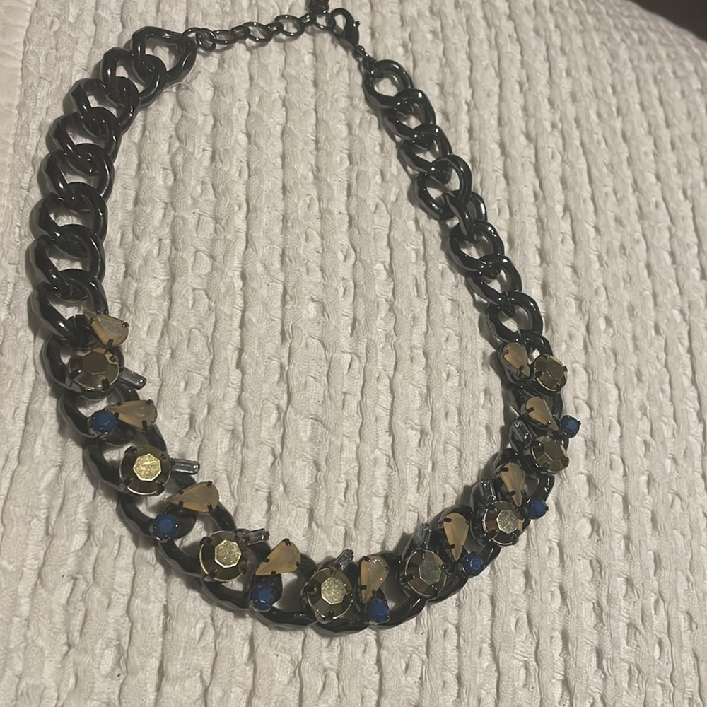 BcbgMaxAzria statement necklace - Picture 6 of 6